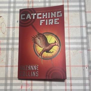 Catching Fire - Suzanne Collins